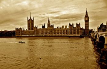 "River Thames"